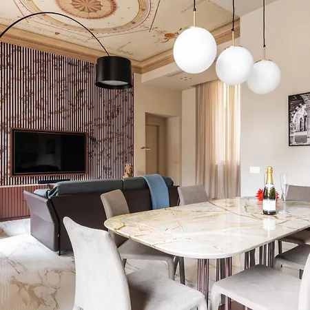 Palazzo Visconti - By Myhomeincomo Exterior photo